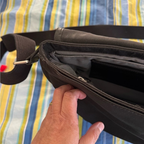 Skagen Black Messenger Bag - Picture 4 of 15